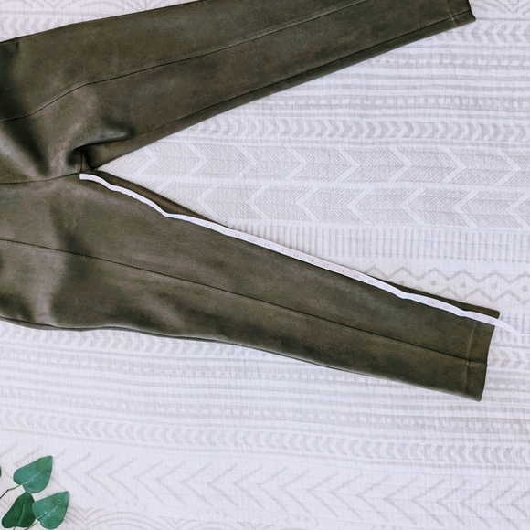 Andrew Marc suede pointe pants M - Picture 7 of 7